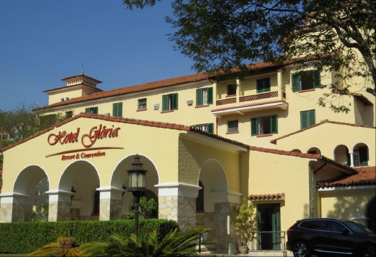 Carnaval com roda de samba, bailes, karaokê e concurso de fantasias no Hotel Glória Caxambu